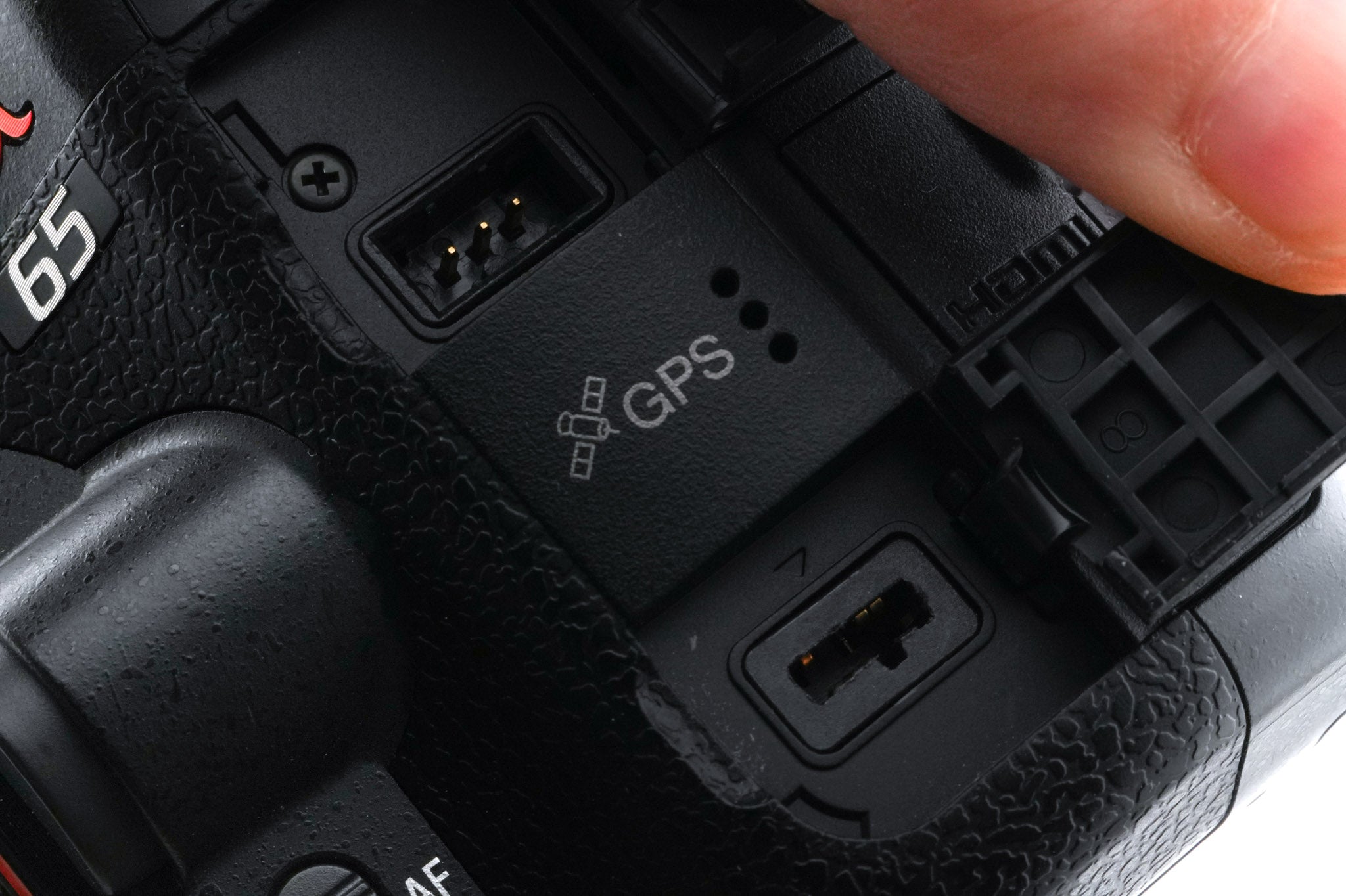 Sony A65