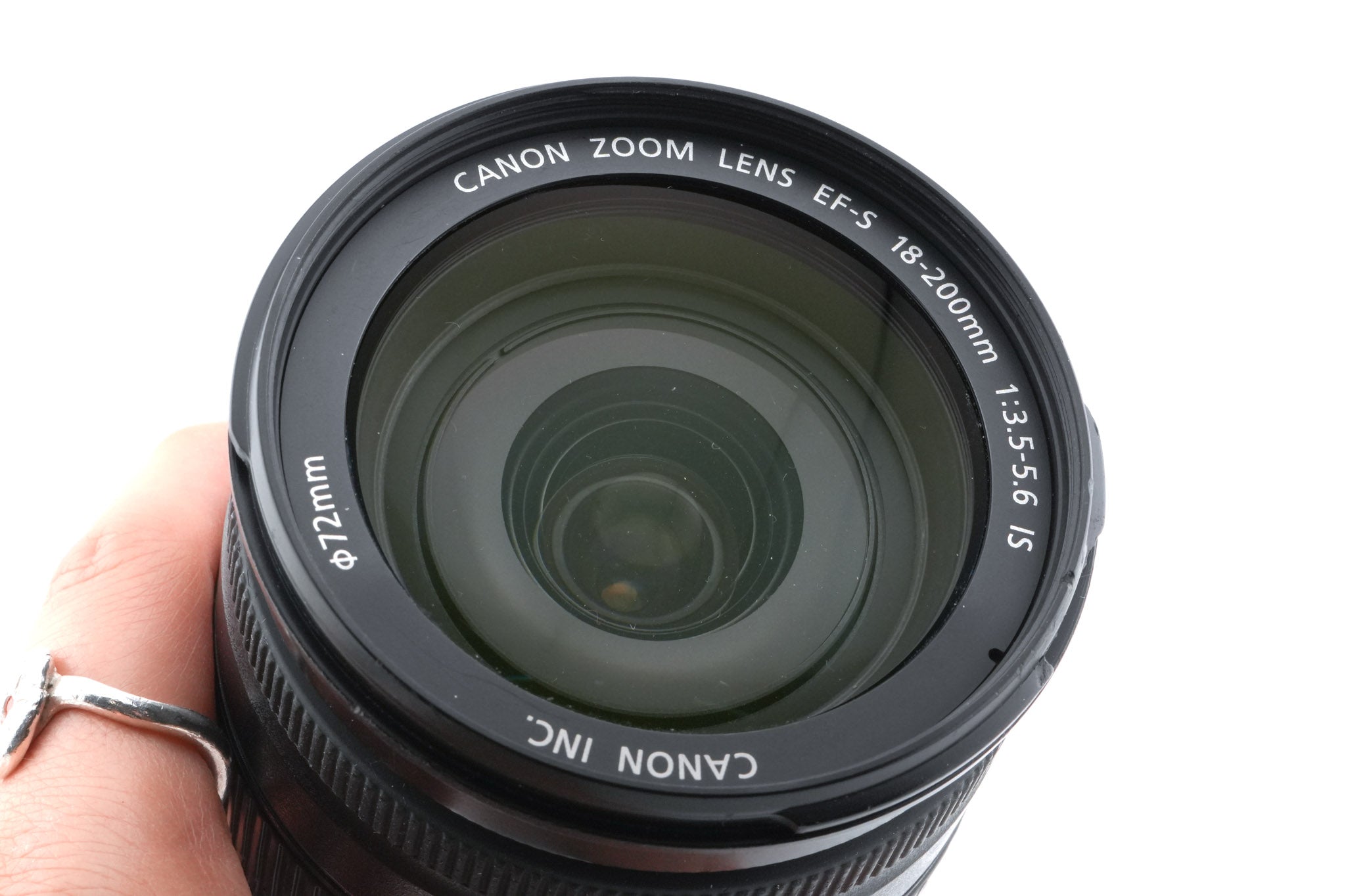 Canon 18-200mm f3.5-5.6 IS