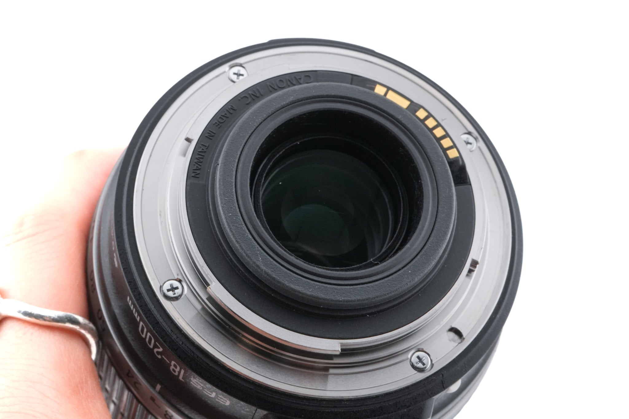 Canon 18-200mm f3.5-5.6 IS