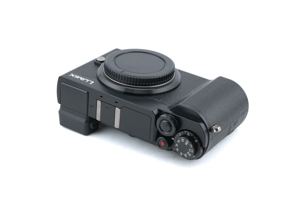 Panasonic Lumix DC-GX9