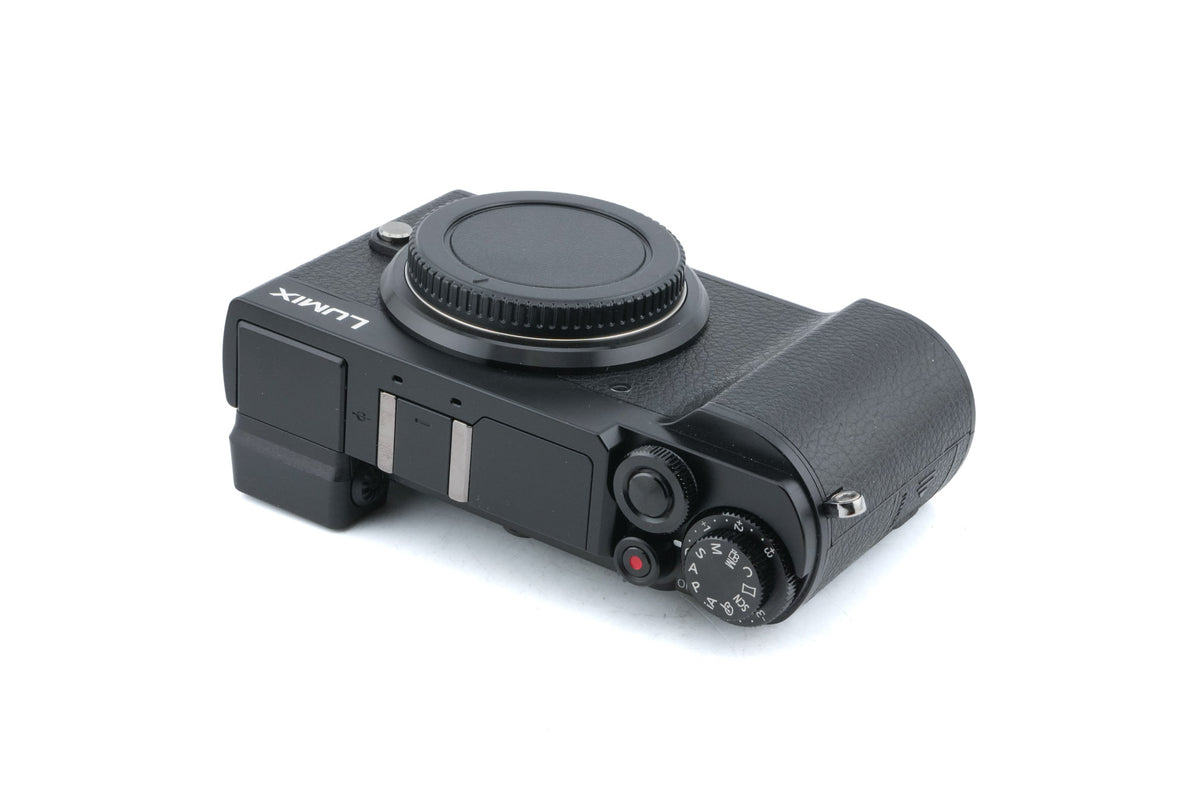 Panasonic Lumix DC-GX9