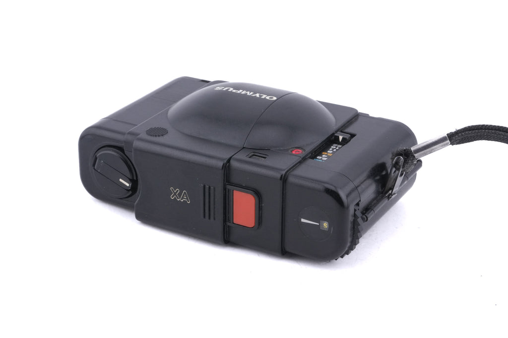 Olympus XA