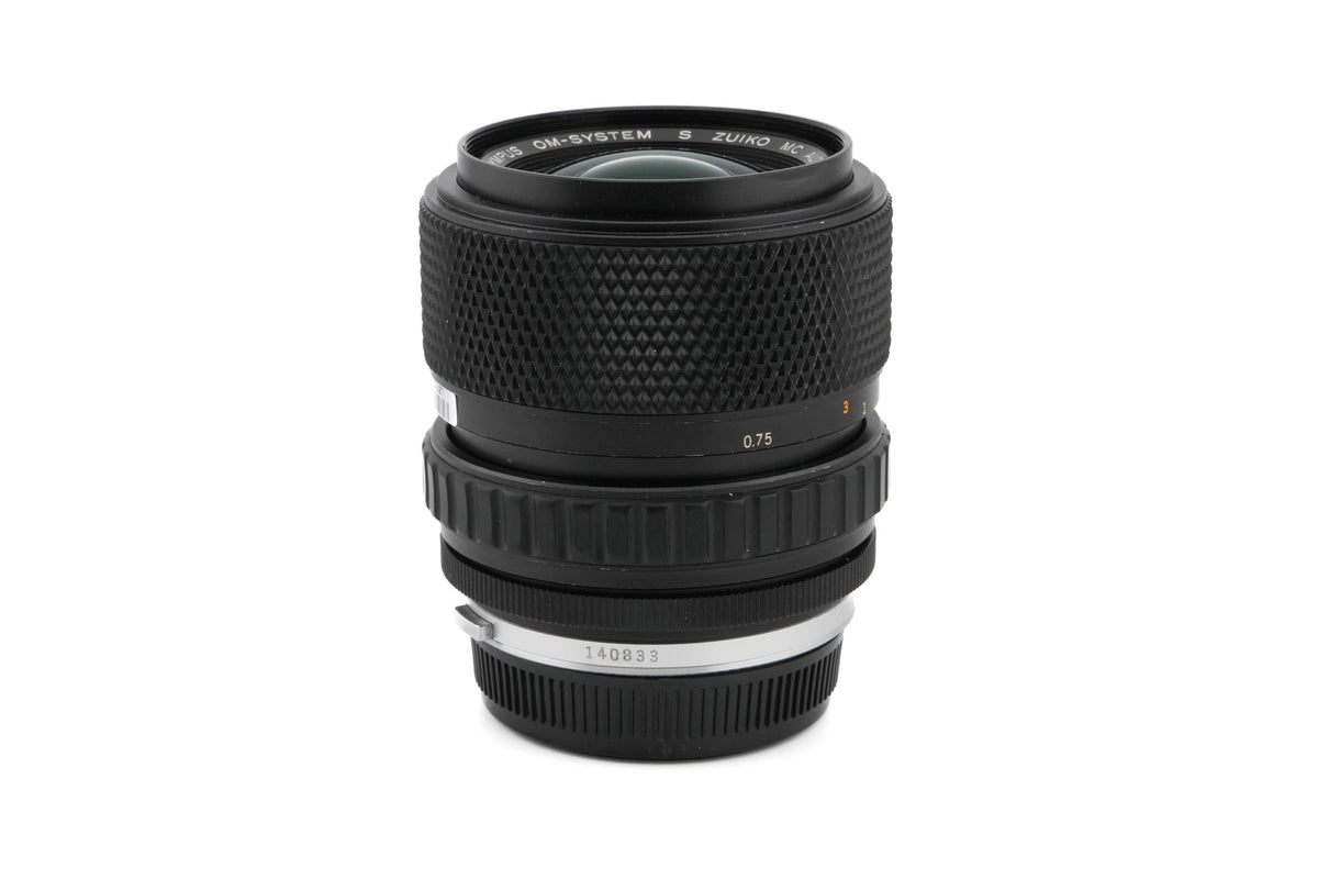 Olympus 35-70mm f4 S Zuiko MC Auto-Zoom