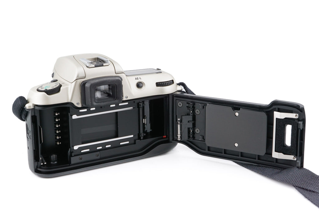 Nikon F60