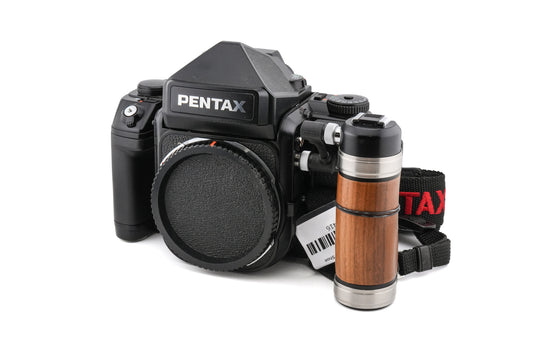 Pentax 67 II + 67 II Hot Shoe Grip + AE Pentaprism Finder 67 II