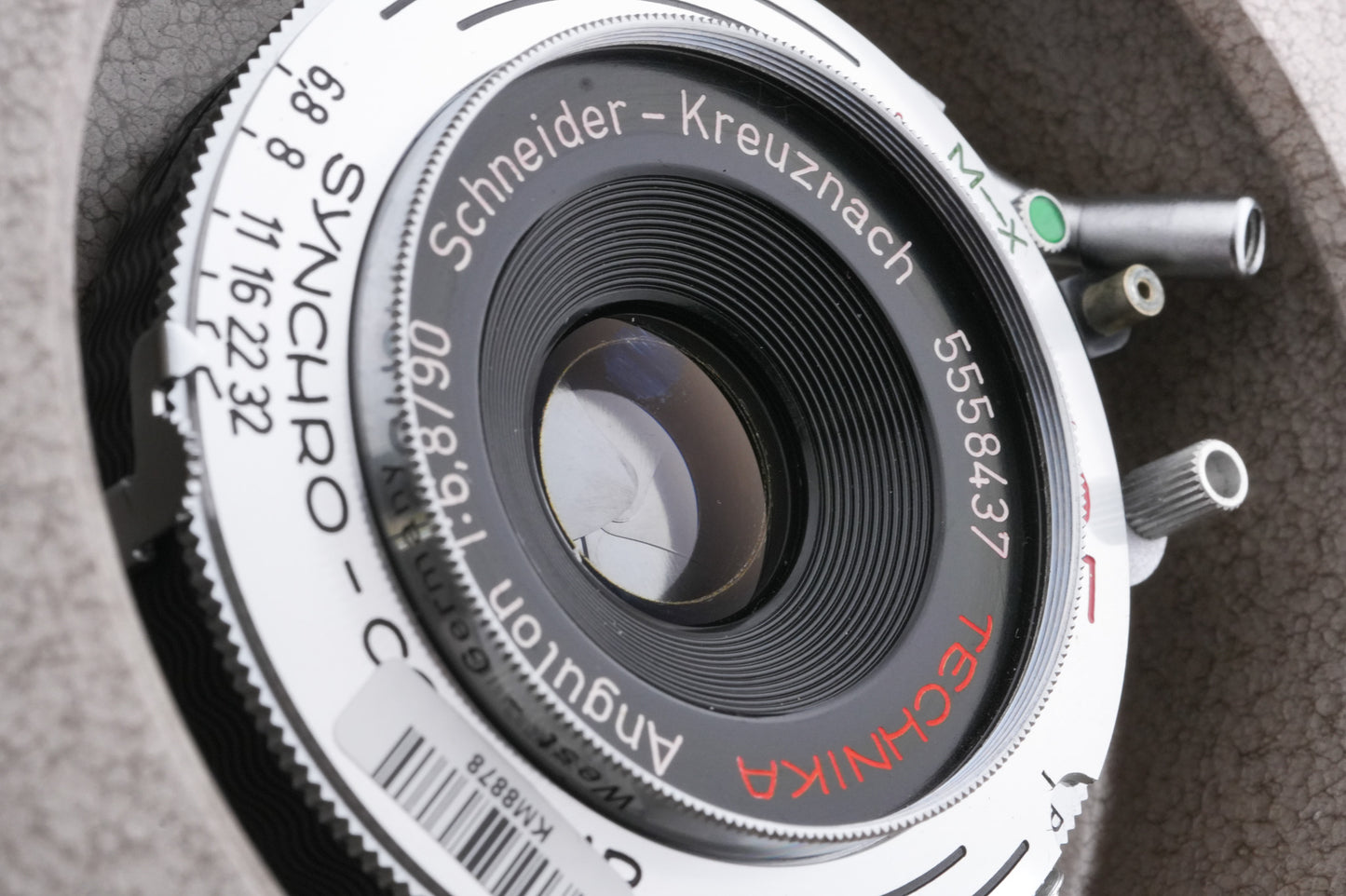 Schneider-Kreuznach 90mm f6.8 Angulon (Shutter)