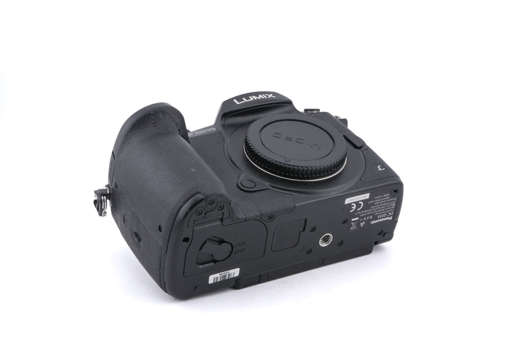 Panasonic Lumix DC-GH5