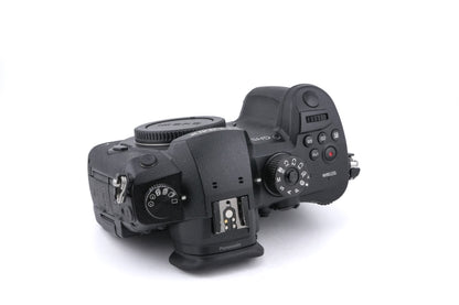 Panasonic Lumix DC-GH5