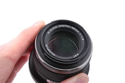 Olympus 45mm f1.8 M.Zuiko Digital MSC