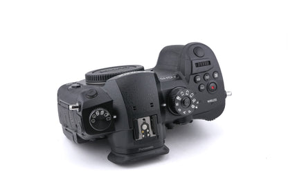 Panasonic Lumix DC-GH5