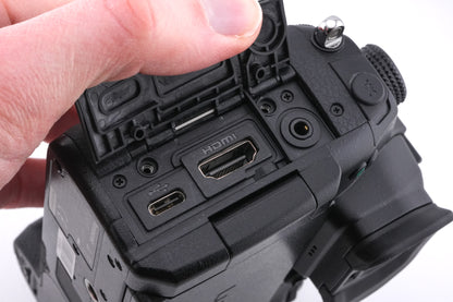 Panasonic Lumix DC-GH5