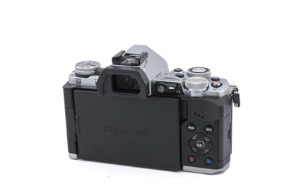 Olympus OM-D E-M5 Mark II