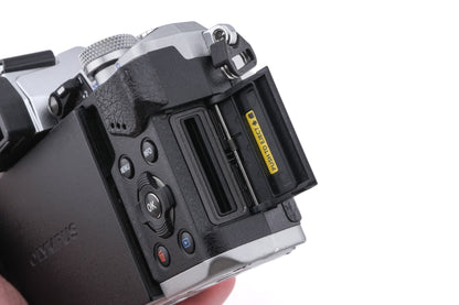 Olympus OM-D E-M5 Mark II