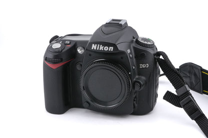 Nikon D90