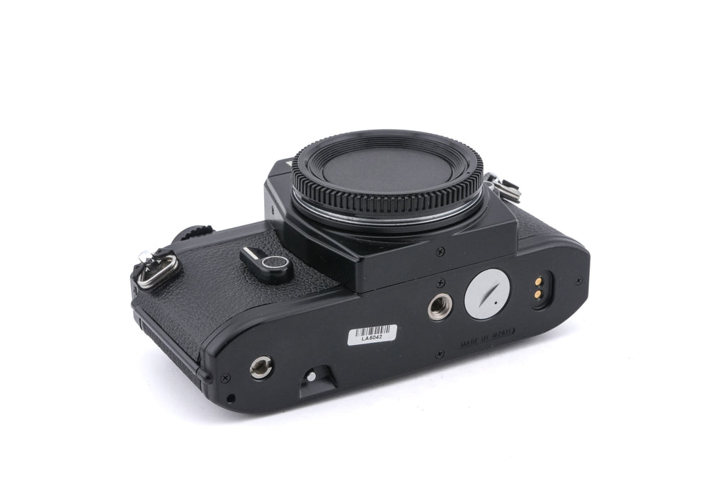 Nikon EM