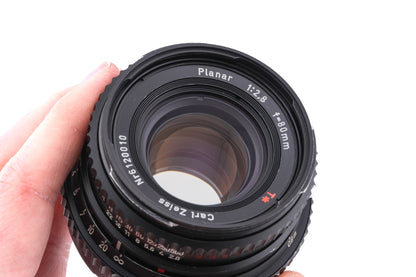 Hasselblad 500C/M (Black, 10170) + Acute Matte Focusing Screen (42165) + 80mm f2.8 Planar T* C (Black, 20028) + Waist Level Finder (Old / Black, 42277) + A12N Film Magazine