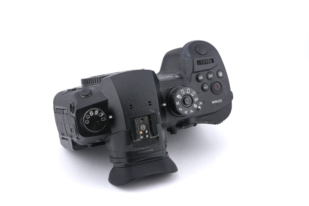 Panasonic Lumix DC-GH5
