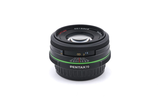 Pentax 70mm f2.4 SMC Pentax-DA Limited