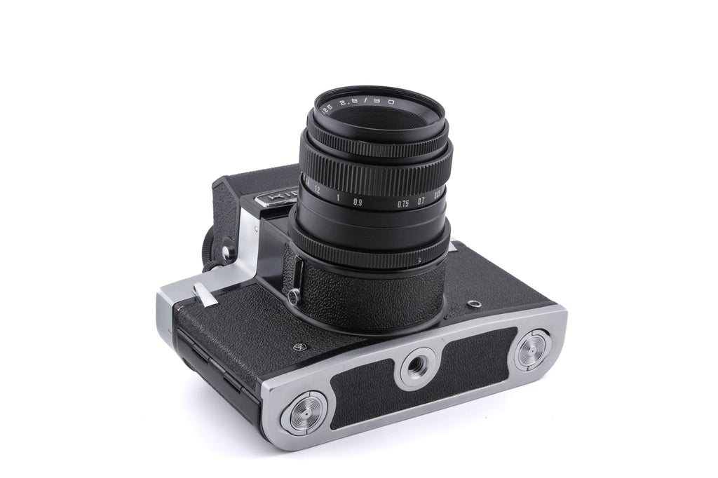 Kiev 6C + 60 TTL Prism Finder + 90mm f2.8 Vega-12B