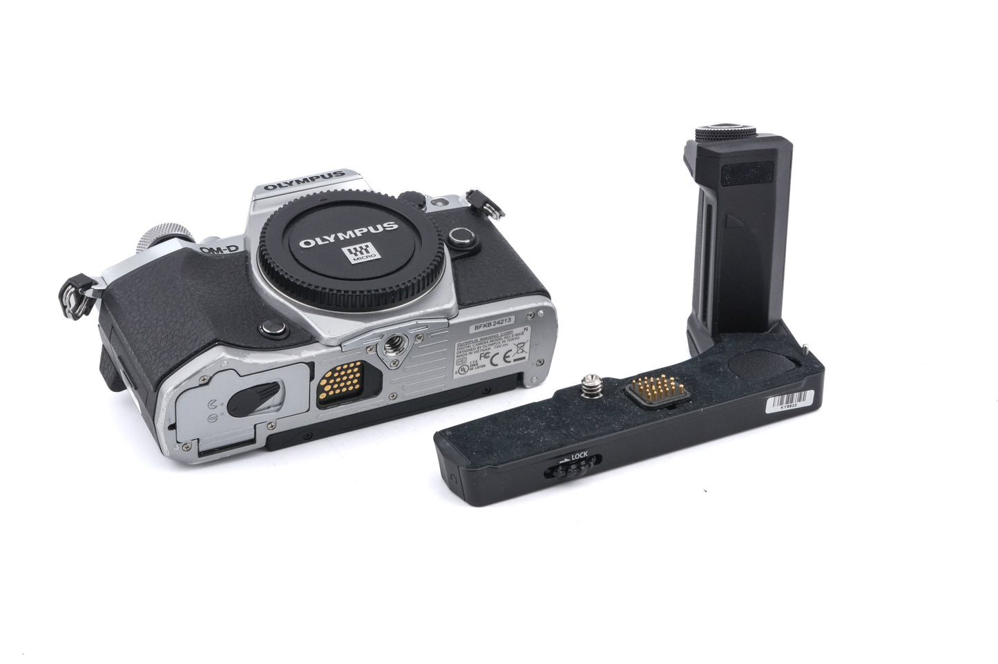 Olympus OM-D E-M5 Mark II + HLD-6P Power Battery Holder + HLD-8G Camera Grip