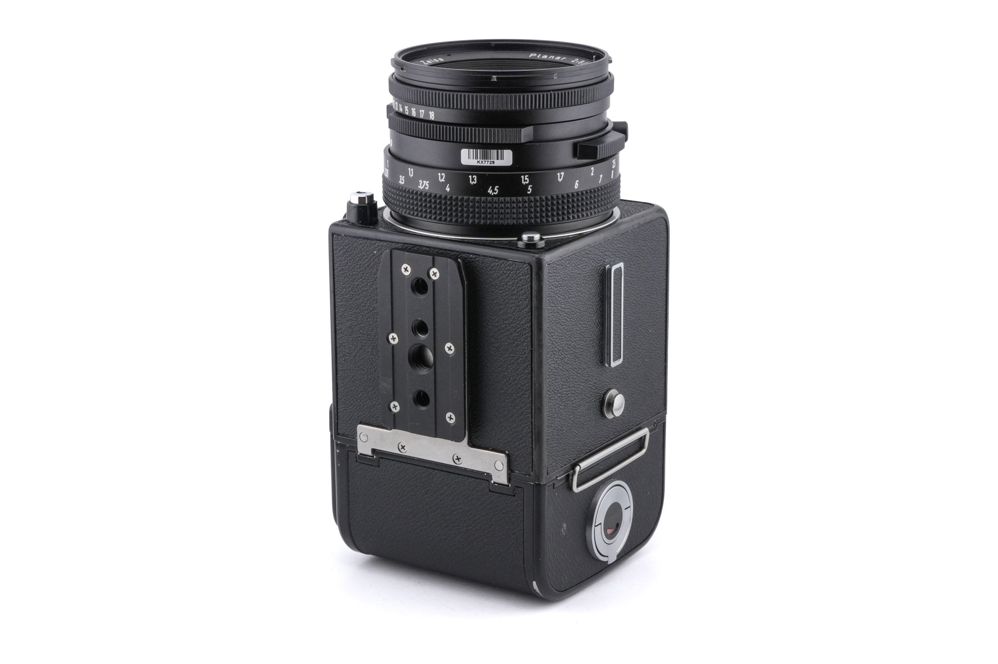 Hasselblad 501C (11045) + 80mm f2.8 Planar T* C (New) (20029) + A12N Film Magazine + Waist Level Finder (New / Black, 42323) + Acute Matte Focusing Screen (42165)