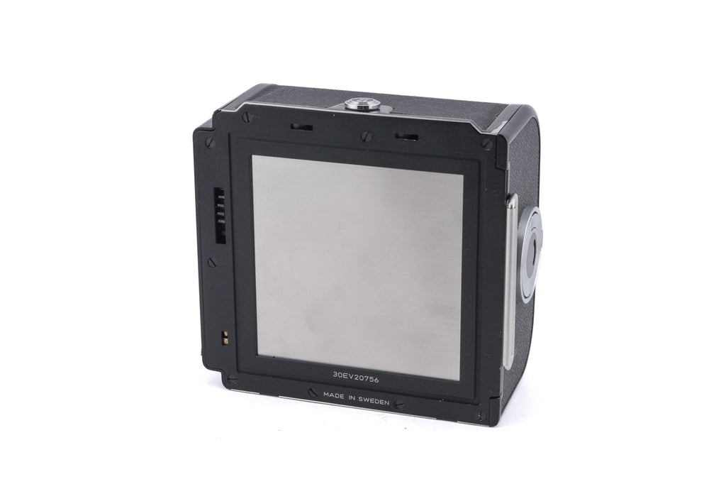 Hasselblad 501C (11045) + 80mm f2.8 Planar T* C (New) (20029) + A12N Film Magazine + Waist Level Finder (New / Black, 42323) + Acute Matte Focusing Screen (42165)