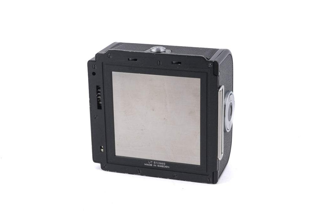 Hasselblad 500C/M (Black, 10170) + 80mm f2.8 Planar T* C (Black, 20028) + Acute Matte Focusing Screen (42165) + Waist Level Finder (Old / Black, 42277) + A12 Film Magazine (Black, 30147)