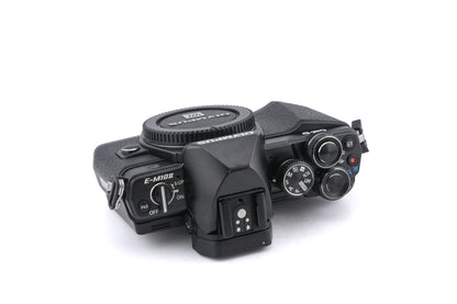 Olympus OM-D E-M10 Mark II