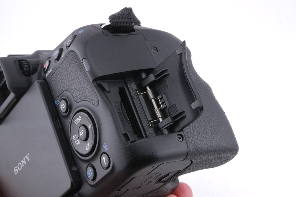 Sony A65