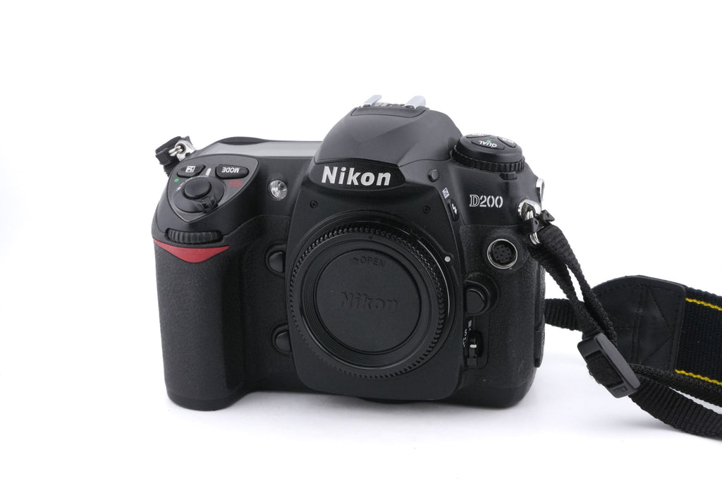 Nikon D200