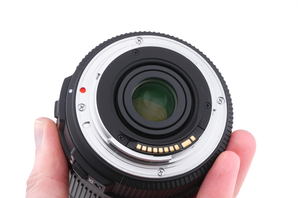 Sigma 18-250mm f3.5-6.3 DC OS HSM