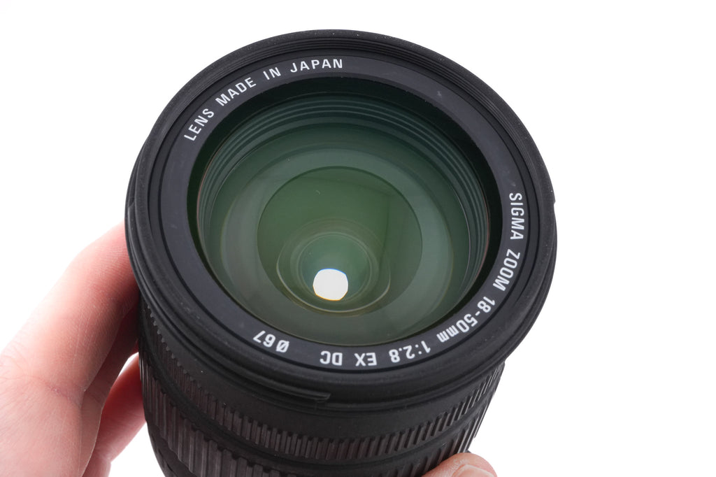 Sigma 18-50mm f2.8 EX DC