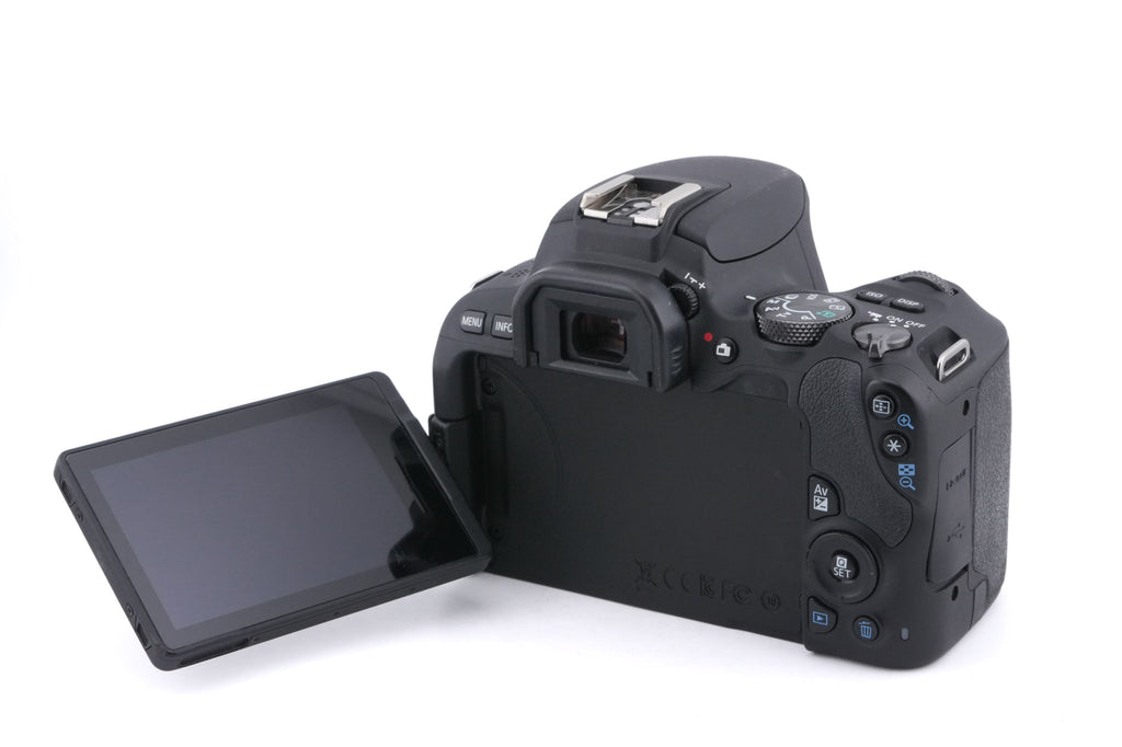 Canon EOS 200D