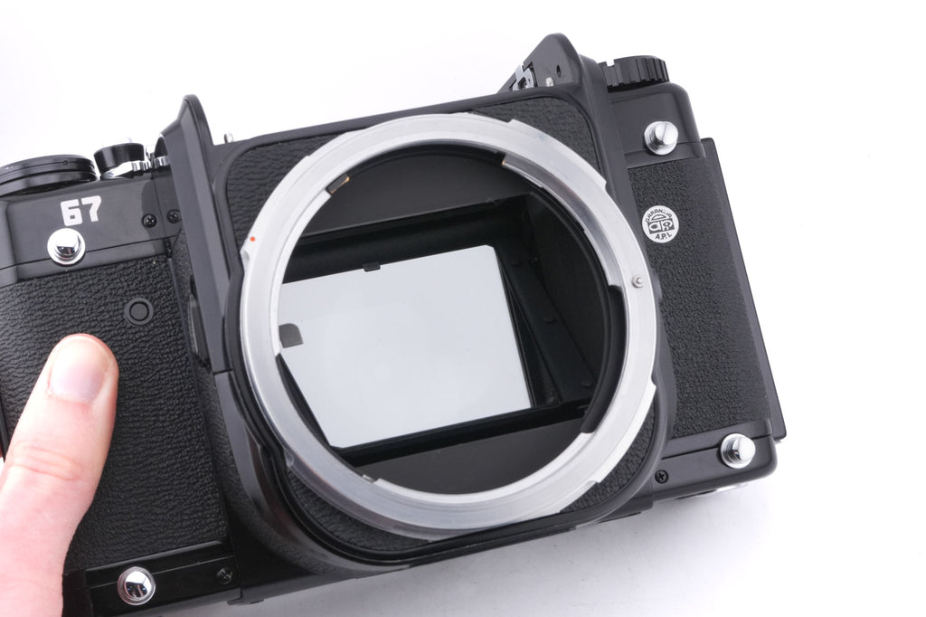 Pentax 67 + TTL Pentaprism Finder (6x7 / 67)