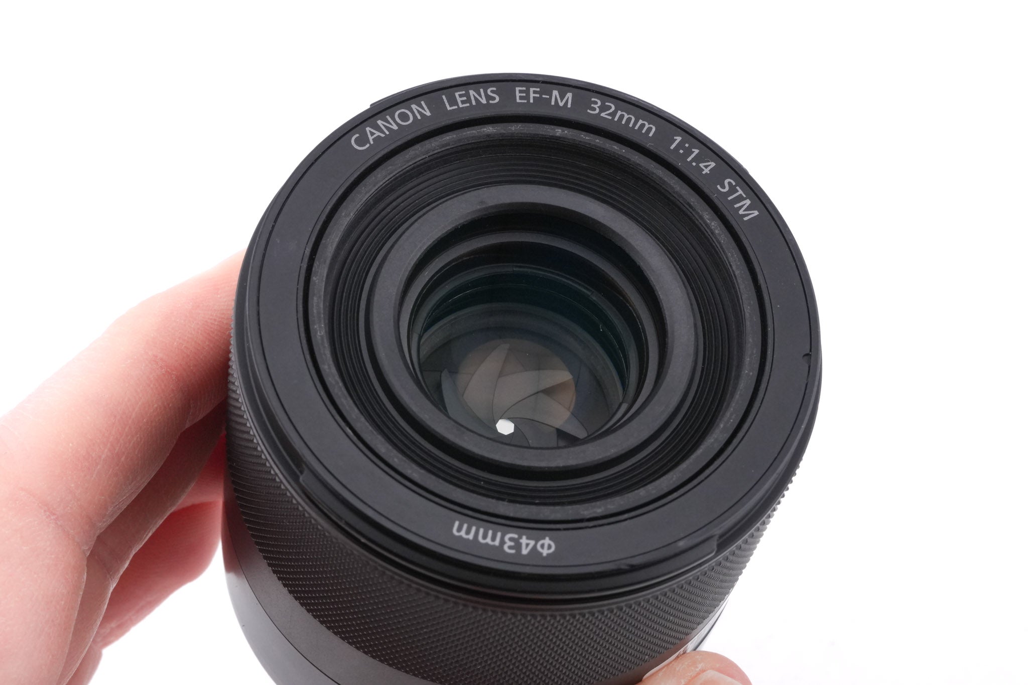 Canon 32mm f1.4 STM