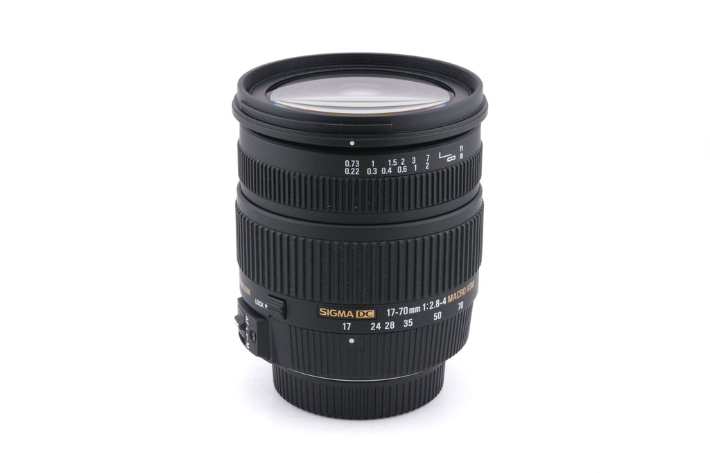 Sigma 17-70mm f2.8-4 DC OS Macro HSM