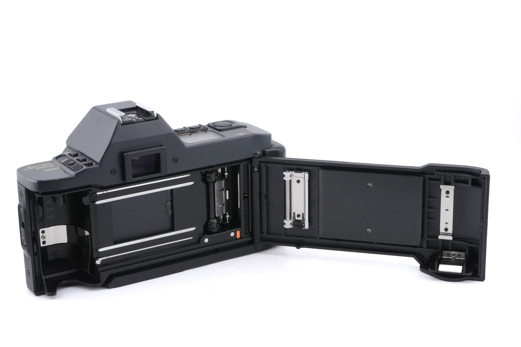 Canon T70