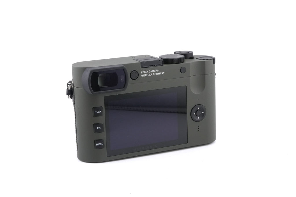 Leica Q2 Monochrom Reporter (19071 / 19072)