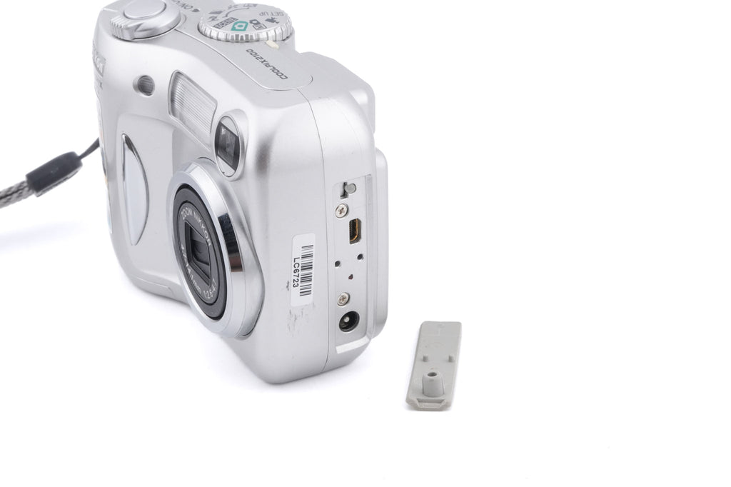 Nikon Coolpix 2100