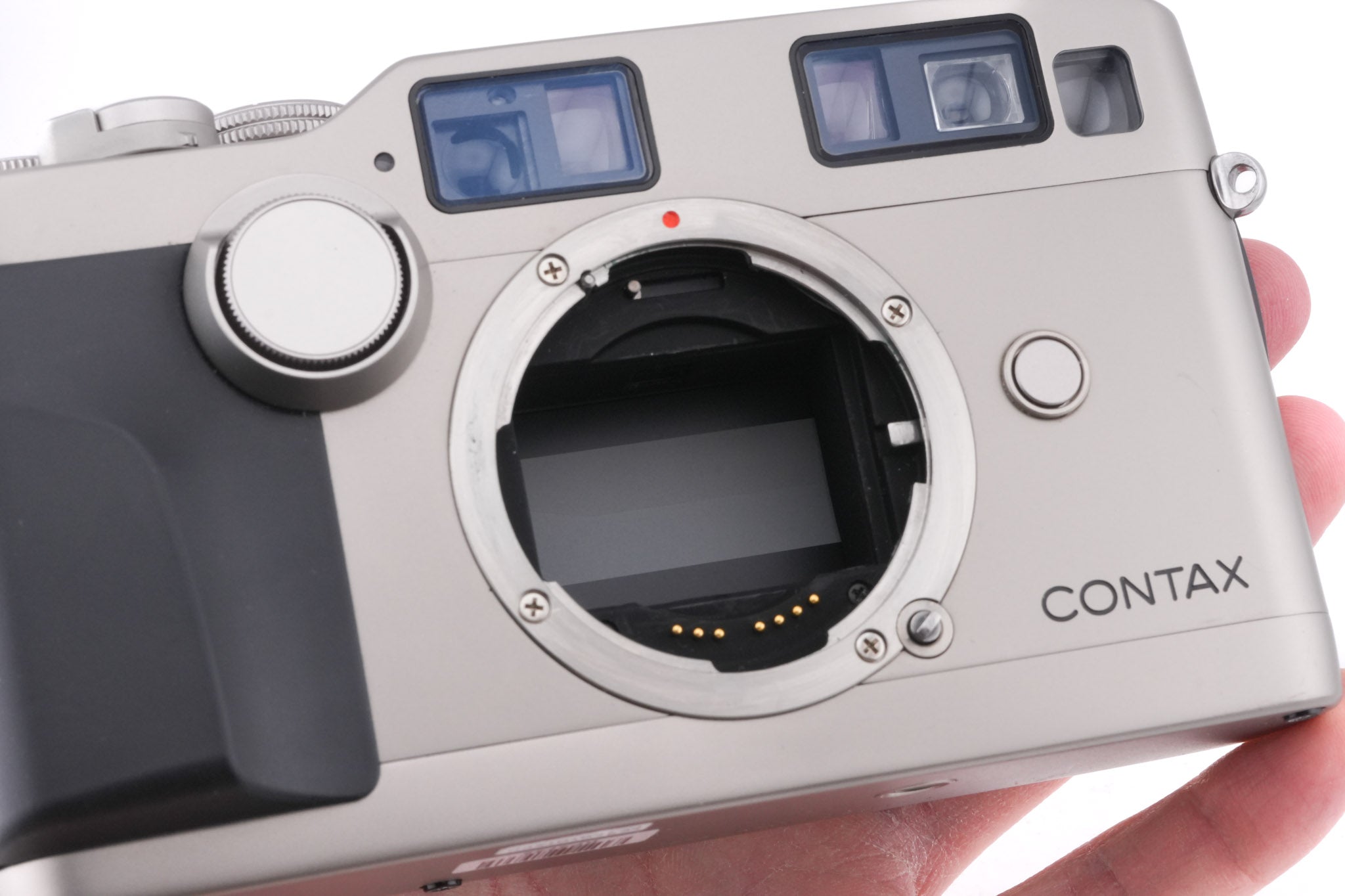 Contax G2 + GD-2 Data Back