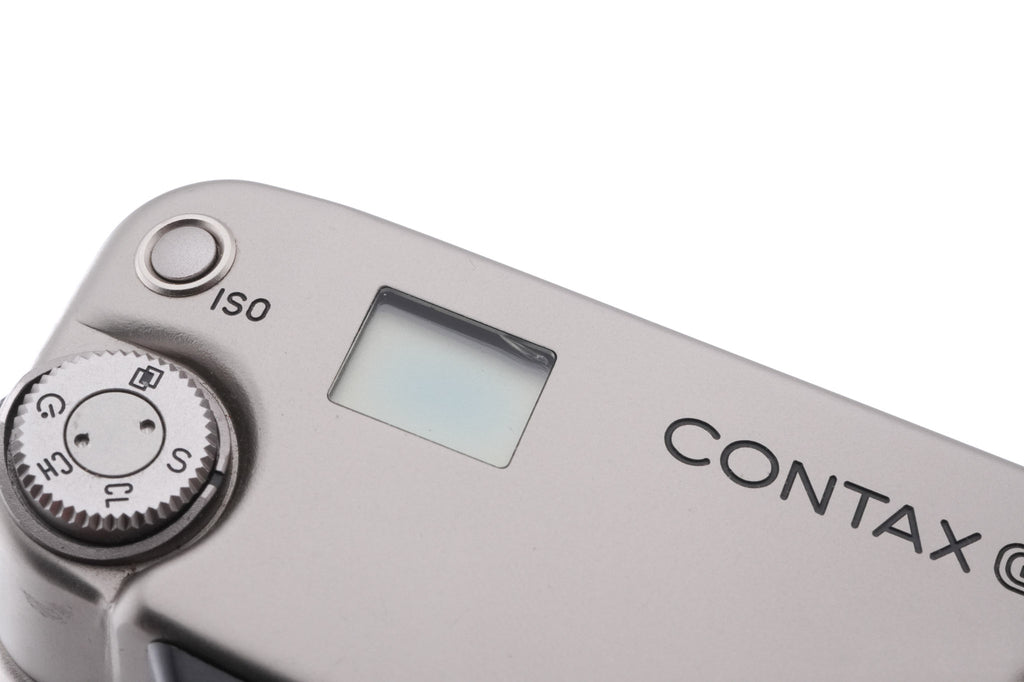 Contax G2 + GD-2 Data Back
