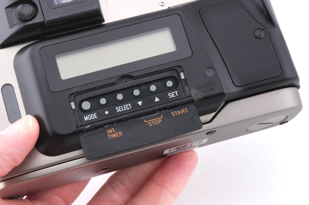 Contax G2 + GD-2 Data Back