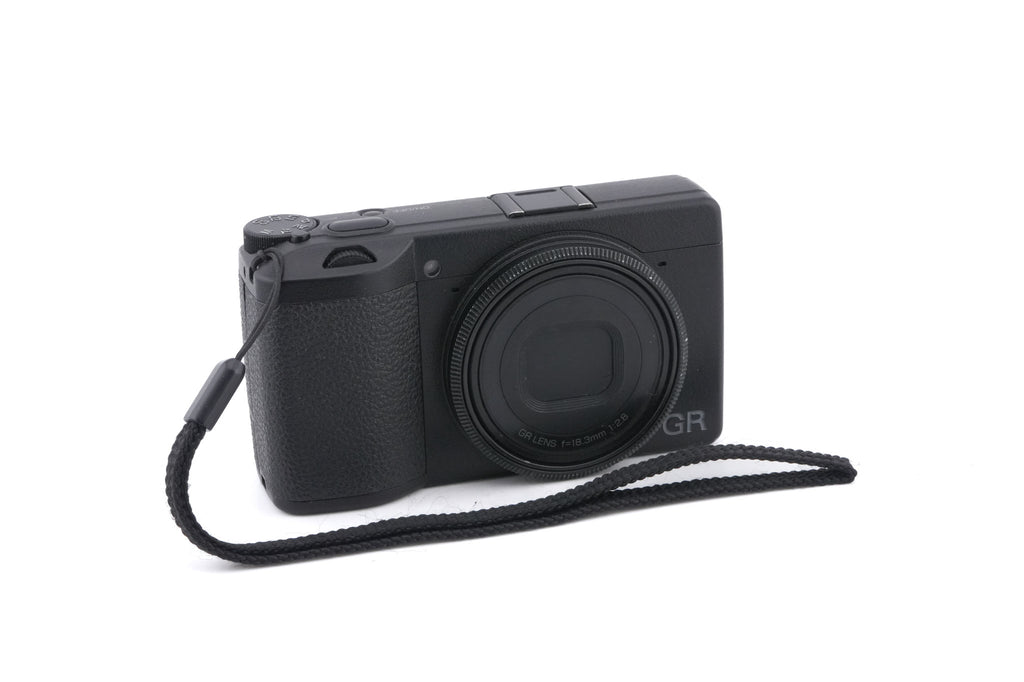 Ricoh GR III