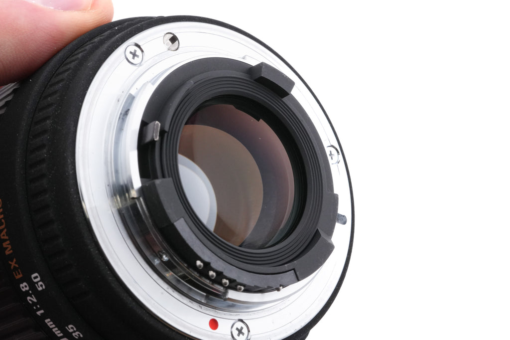 Sigma 18-50mm f2.8 EX DC Macro