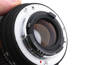 Sigma 18-50mm f2.8 EX DC Macro