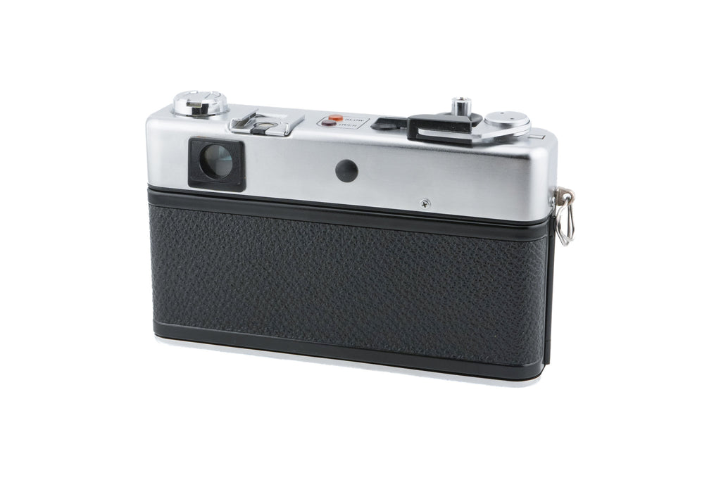 Yashica MG-1