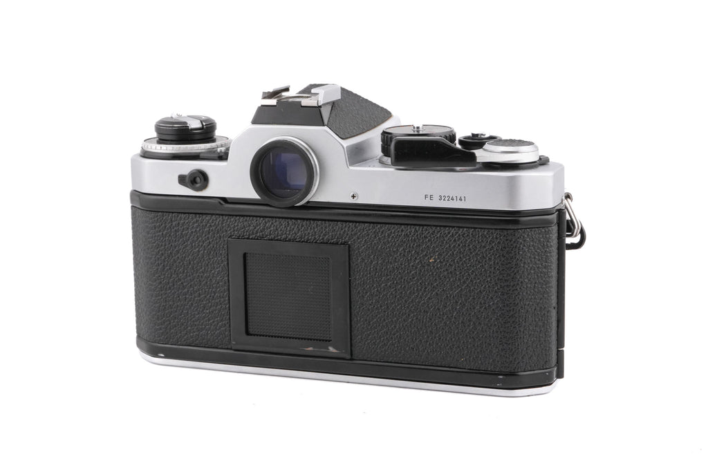 Nikon FE
