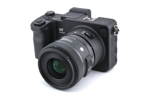 Sigma SD Quattro + 30mm f1.4 DC Art (013) – Kamerastore