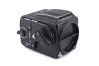 Hasselblad 500C/M (Black, 10170) + A12 Film Magazine (Black, 30147) + Standard Focusing Screen (42161) + Waist Level Finder (Old / Black, 42277)