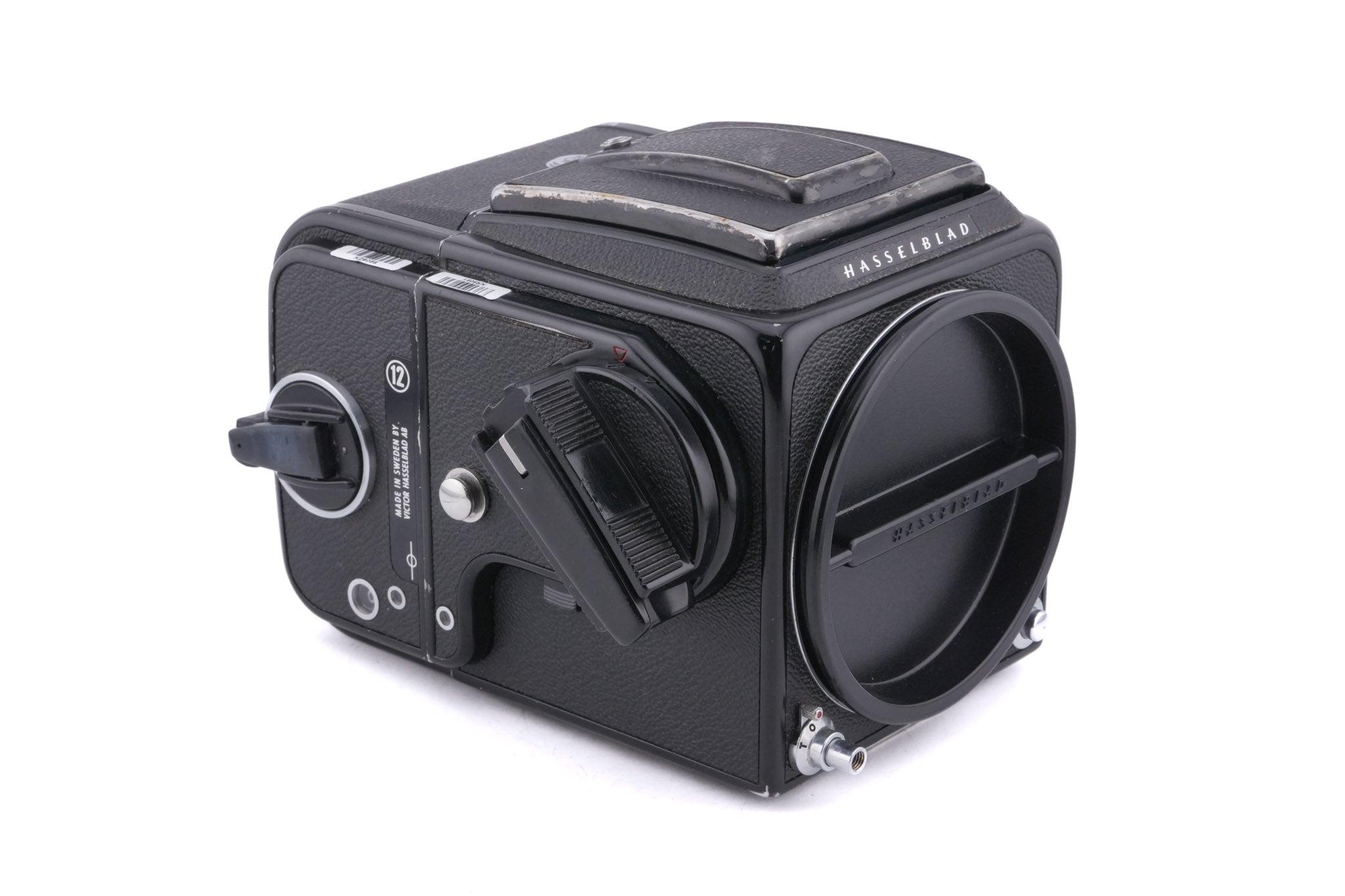 Hasselblad 500C/M (Black, 10170) + A12 Film Magazine (Black, 30147) + Standard Focusing Screen (42161) + Waist Level Finder (Old / Black, 42277)